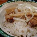 中華蕎麦 春馬 - 俺流チャーシュー丼でーす☺️