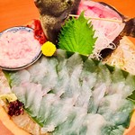 Hokkaidou Bussan - カワハギの活け造り　肝醤油で！