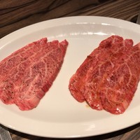 焼肉 ジャンボ はなれ - 巻きカルビ