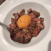 焼肉 ジャンボ はなれ - ユッケローストビーフ