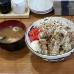 御園天丼 下の一色 - 名物 鯨天丼