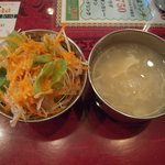 ヒラ - サラダとスープ