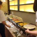 広東料理セレブリティクラブ　セラリ迎賓館 - 朝食ビュッフェレーン