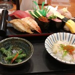 健康寿司海鮮家 - 中握りセット