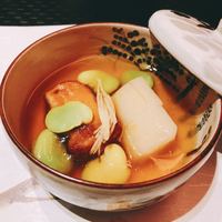 北新地 湯木 本店 - 帆立に生麩にそら豆が＾＾