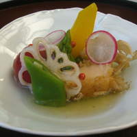 北瑞苑 - 夏野菜と帆立の先付け