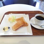 カフェ マコーラ - トーストも登場