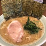 たま家 - ラーメン720円