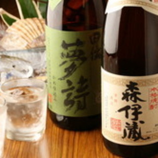 我们准备了当地酒和当地烧酒等各种各样的日本酒。