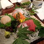 海鮮問屋　地魚屋 - 刺身盛り合わせ