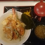 横濱屋本舗食堂 - 濱天丼