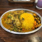 ゴカルナ - 野菜とチキンのカレー南インド風ライス大盛り（250g）900円＋アチャール50円