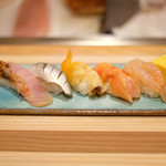 赤坂 すし 秀 - ミニ丼+握り5貫 1080円 の握り5貫