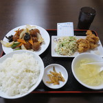 林翔 - 肉団子定食（鶏の唐揚げ、サラダ、ご飯、スープ、漬物）　500円（OPENセール）