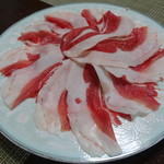 かたつむり - 猪鍋の肉