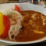 SUN TRICK - カシューナッツとスパイシーチキンノバターチキンカレー