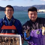 Sanriku Chokusou Puripuri Kaki To Shinsen Gyokai Iwate Sanriku Chokusou Sakaba Hachimaru - 陸前高田佐々木さんの育てれる牡蠣は日本に3人しか生産者の居ない3年牡蠣だから身入りは抜群！