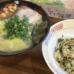 Ramen Hakke - とんこつラーメン（久留米）
                        ミニ高菜チャーハン