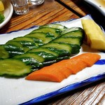 よし半 - 漬物盛り合わせ