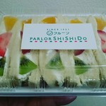 パーラーシシド - スペシャルフルーツサンド