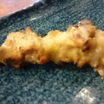 酉や 喜兵衛 - 肉付きヤゲンなんこつ串。