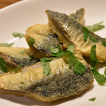 ピッツェリア・エ・バール・レガーメ - 鰯の天ぷら、下拵えが効いている