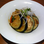 Denizu - シャキシャキ野菜と米ナスの四川風ハンバーグ