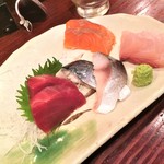180612火　北海道　まねき屋本店　刺身盛り合わせ