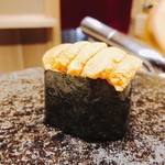 くろ﨑 - 2018.5.  北海道南千島産 馬糞海胆