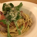 旬菜とワイン、和酒の店 アルヴェル - フレッシュトマトとサルシッチャのパスタ