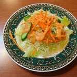 HABIBI HALAL RESTAURANT - セットのサラダ