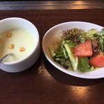 Okonomiyaki Hompo - お好み焼き&焼きそばランチ950円(税込)
                        ＊サラダ・スープ(枝豆風味)