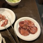 元氣七輪焼肉 牛繁 - 