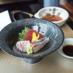 なだ万 - 刺身もなかなか美味かった