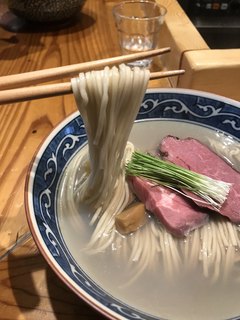 麺屋 坂本01 - 夏の暁をしのぐ夏の牡蠣 (塩) ¥1,000

麺リフト
