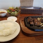 肉と葡萄酒 跳牛 - 