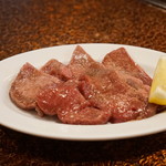 肉の米内 - 牛タン（塩）