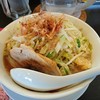野菜が美味しい鶏豚ラーメン まる重