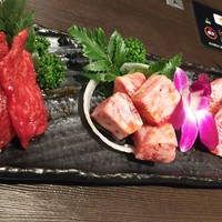清江苑 池袋西口本店 - 黒毛和牛3種盛り 2,980円 焼き方が大事