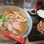 鶏白湯専門店 つけ麺まるや - 