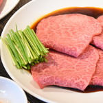 焼肉・冷麺 二郎 - 山形牛メス マルシンやきすき