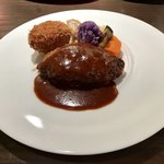 Kitchen Ichimatsu - 国産デミハンバーグ＆ズワイ蟹のカニクリームコロッケランチ 前菜付 １６００円税込