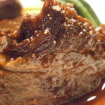 いとう - 牛ホホ肉の煮込み　アップ（あちきのメイン）