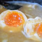 麺や しし丸。 - 半熟味玉(*^ω^*)