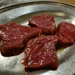 焼肉 八起 - 牛ヒレロース、９８０円。