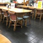 鮨芳 - (内観)大テーブル席