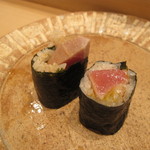 三谷 - 〆た鮪の海苔巻