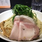Japanese Soba Noodles 蔦 - 九条ネギ、ガリシア栗豚チャーシュー