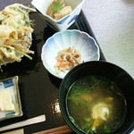 Yurari - 新玉ねぎと三つ葉のかき揚げ定食