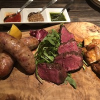 grigio la tavola - 